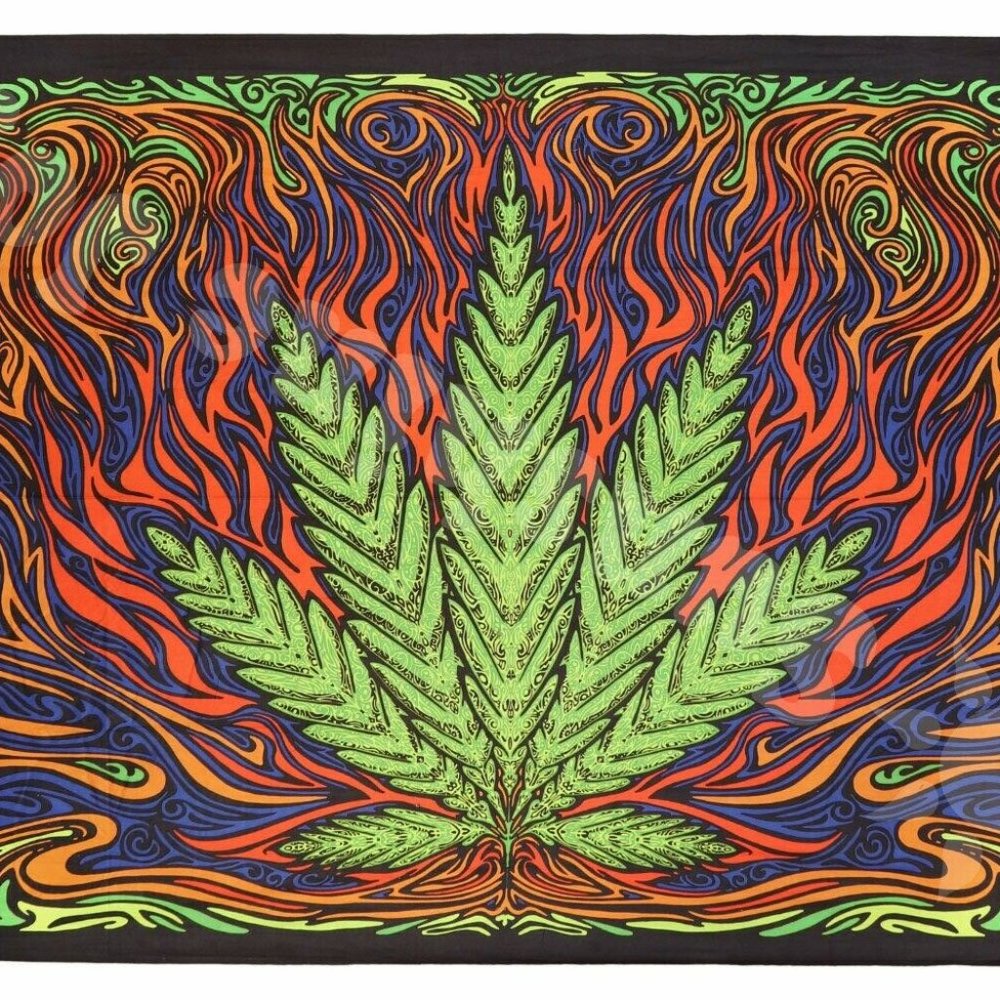 3D Hot Leaf Tapestry ~ 100% Cotton ~ 30” x 45” ~ Brand New!